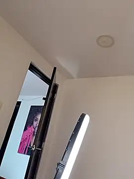 sasi luna online show from December 2025 02:01:02 PM