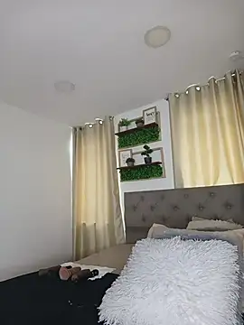 sasi luna online show from February 2026 01:55:01 PM