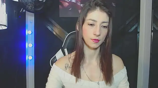 Snapshot of aitana_ag chatting on March 2025 12:28:02 PM aitana ag online show from March 2025 12:28:02 PM