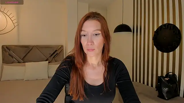 MiaFarrell  online show from April 2026 05:38:02 PM