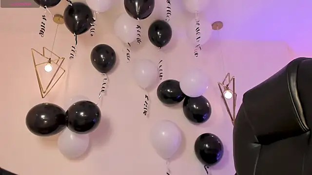 MiaFarrell  online show from November 2025 06:24:02 PM