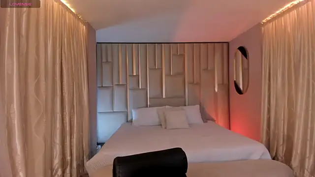 MiaFarrell  online show from January 2026 06:12:01 PM