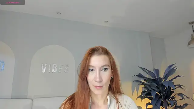 MiaFarrell  online show from February 2026 06:09:02 PM