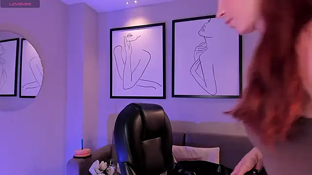 MiaFarrell  online show from November 2025 06:01:01 PM