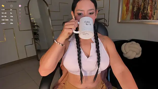 Snapshot of IsabelBornner chatting on February 2026 07:03:02 PM IsabelBornner online show from February 2026 07:03:02 PM