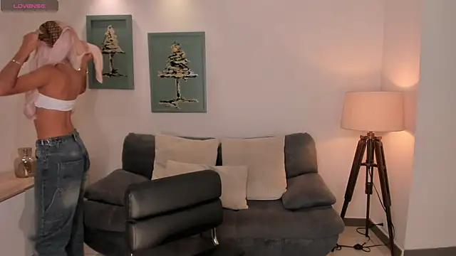 BellaCarteer  online show from March 2026 08:32:01 PM