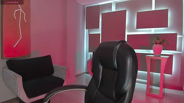 Snapshot of BellaCarteer_ chatting on November 2025 12:05:02 PM BellaCarteer online show from November 2025 12:05:02 PM