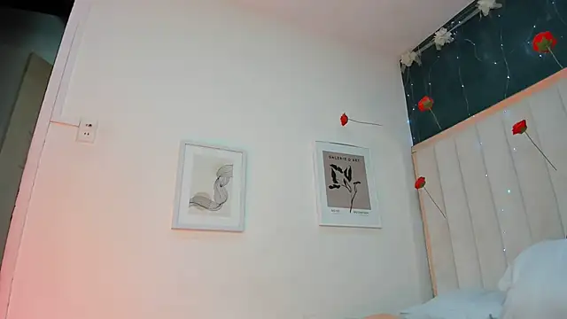 africa holmes online show from February 2026 02:12:01 AM