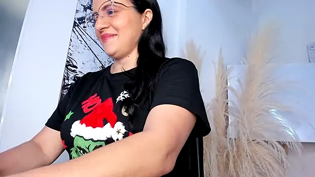 africa holmes online show from December 2025 02:25:02 AM