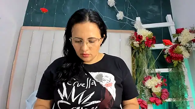 africa holmes online show from June 2026 08:03:01 PM