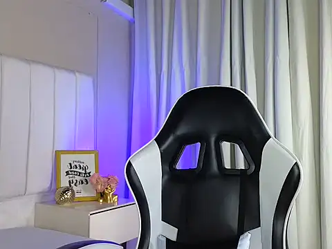 africa holmes online show from March 2026 02:24:02 AM