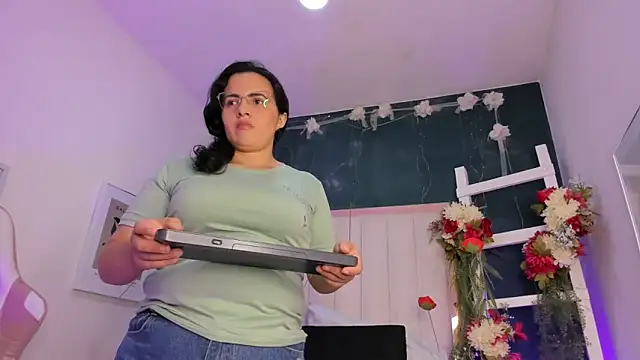 africa holmes online show from March 2026 02:28:02 AM