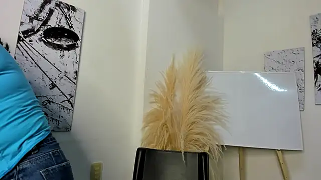 africa holmes online show from March 2026 02:21:01 AM