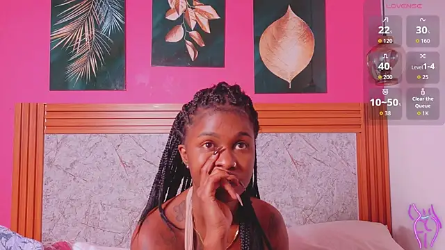 kinkyandsavage online show from April 2026 07:37:01 PM