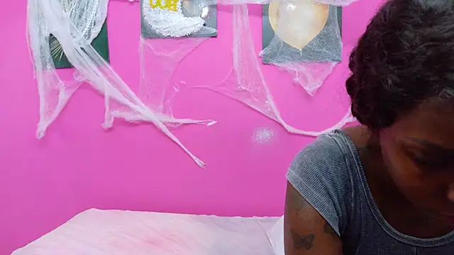 kinkyandsavage online show from October 2025 07:37:01 PM