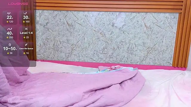 kinkyandsavage online show from February 2026 07:25:01 PM