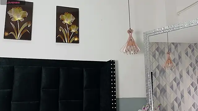 kinkyandsavage online show from June 2026 07:24:01 PM