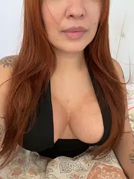 Snapshot of ruivasexycam chatting on December 2024 05:10:02 PM ruivasexycam online show from December 2024 05:10:02 PM