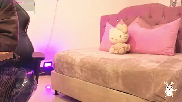 Snapshot of kittystart_tay chatting on November 2025 11:44:02 AM kittystart tay online show from November 2025 11:44:02 AM