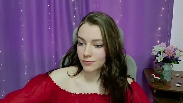 Lana  Cute  online show from April 2026 01:37:01 PM