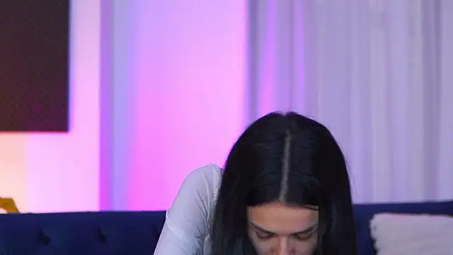 Snapshot of Jenna_Day chatting on November 2025 06:58:01 AM Jenna Day online show from November 2025 06:58:01 AM