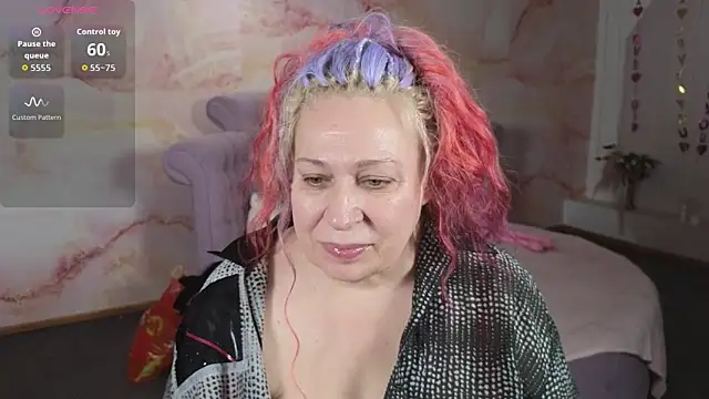 Snapshot of Penelope_Pinky chatting on November 2025 08:03:02 AM Penelope Pinky online show from November 2025 08:03:02 AM