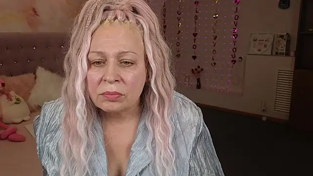 Penelope Pinky online show from February 2025 02:48:01 PM