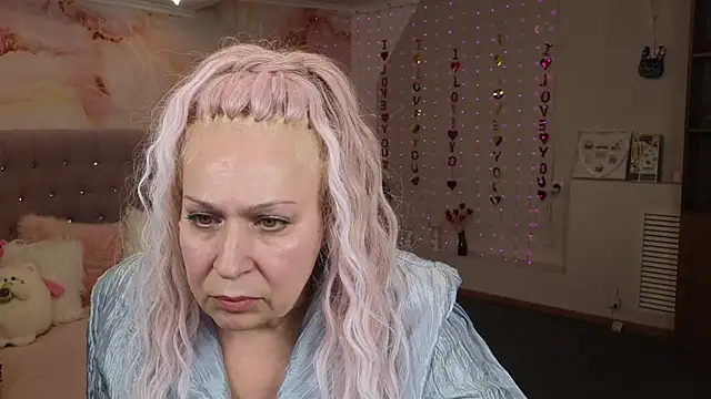 Penelope Pinky online show from February 2025 02:25:01 PM