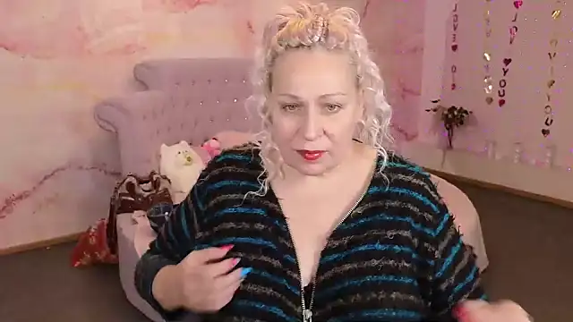 Penelope Pinky online show from October 2025 11:00:02 AM