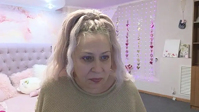 Penelope Pinky online show from March 2025 04:19:01 AM