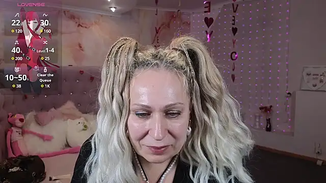 Penelope Pinky online show from February 2025 05:38:02 PM
