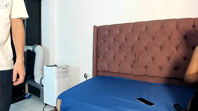 lau hotfox online show from December 2025 12:44:01 AM