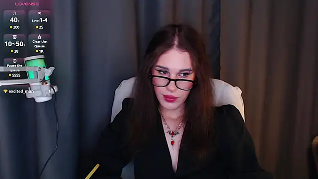 Cassie Bae online show from March 2025 06:11:01 PM