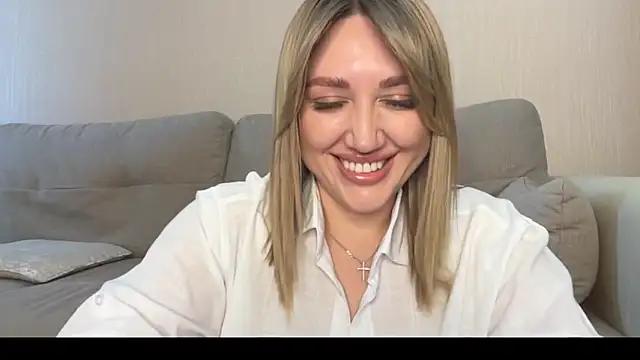 Snapshot of VickyLove047 chatting on July 2026 07:52:01 AM VickyLove047 online show from July 2026 07:52:01 AM