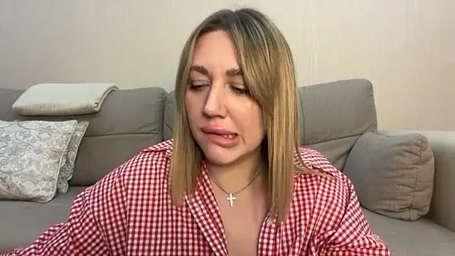 VickyLove047 online show from November 2025 08:34:01 PM