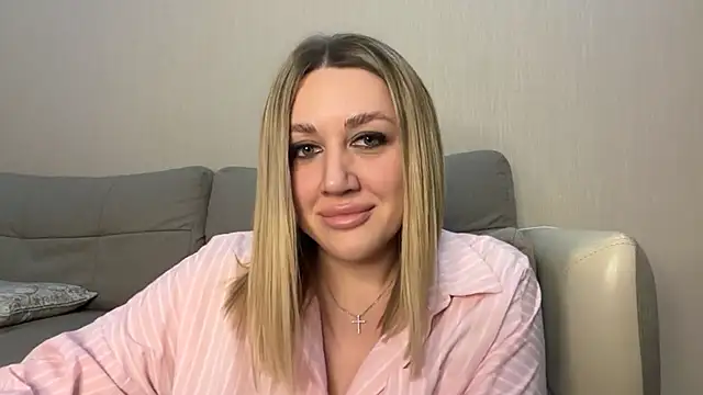 VickyLove047 online show from October 2025 06:08:01 PM