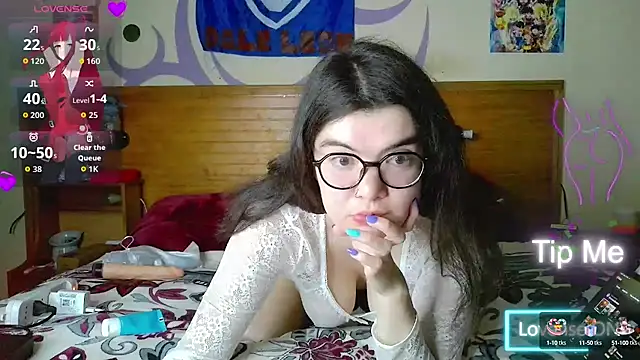 Snapshot of MilahHot13 chatting on September 2025 01:39:02 AM MilahHot13 online show from September 2025 01:39:02 AM