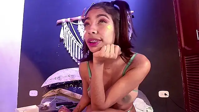 anais tgn online show from March 2025 04:40:01 AM