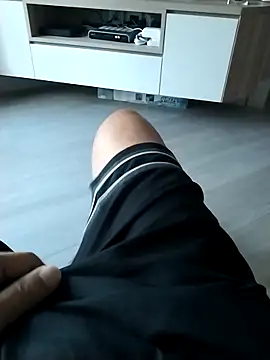 Snapshot of Dannydy2015 chatting on September 2025 01:17:02 AM Dannydy2015 online show from September 2025 01:17:02 AM