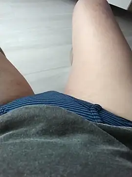 Snapshot of Dannydy2015 chatting on November 2025 01:42:01 AM Dannydy2015 online show from November 2025 01:42:01 AM