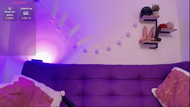 Snapshot of KrishnaCanha chatting on September 2025 08:21:02 PM KrishnaCanha online show from September 2025 08:21:02 PM