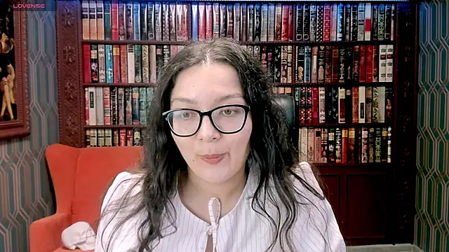 ZarifaBev online show from October 2025 05:13:02 PM