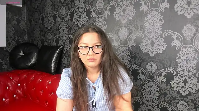 ZarifaBev online show from December 2025 09:21:02 PM