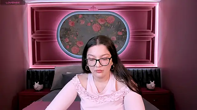 ZarifaBev online show from November 2025 09:51:01 PM