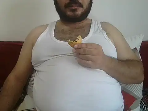 UrfavSlaveBitch online show from May 2026 04:18:01 PM