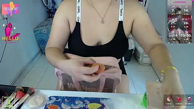 CassandraBaby  online show from October 2025 08:32:01 PM
