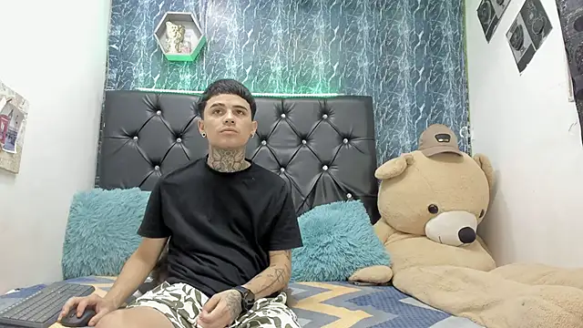 exotic hot couple online show from November 2025 09:59:02 PM