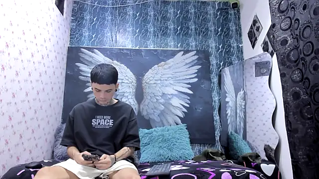 exotic hot couple online show from March 2026 09:41:01 PM