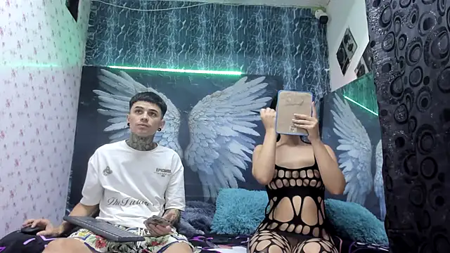 exotic hot couple online show from March 2026 10:50:01 PM