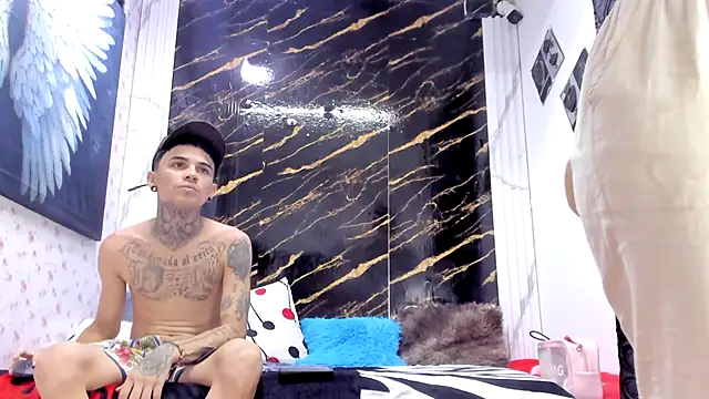 exotic hot couple online show from June 2026 09:15:02 PM